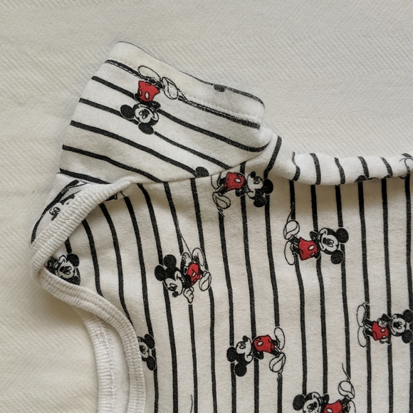 disney mickey mouse top bundle bodysuit & t-shirt 6 months baby boy - Picture 5 of 8